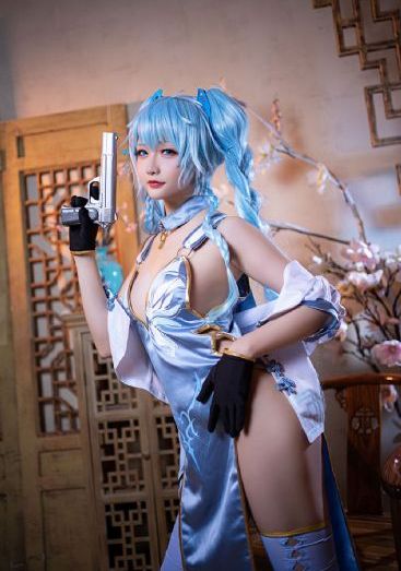 年轻的妈妈四