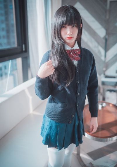 《想享用朋友的妻子》正在播放