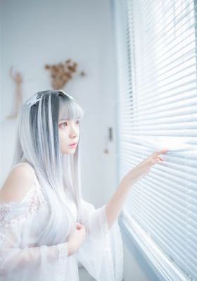 老女人大荫蒂毛茸观看方法